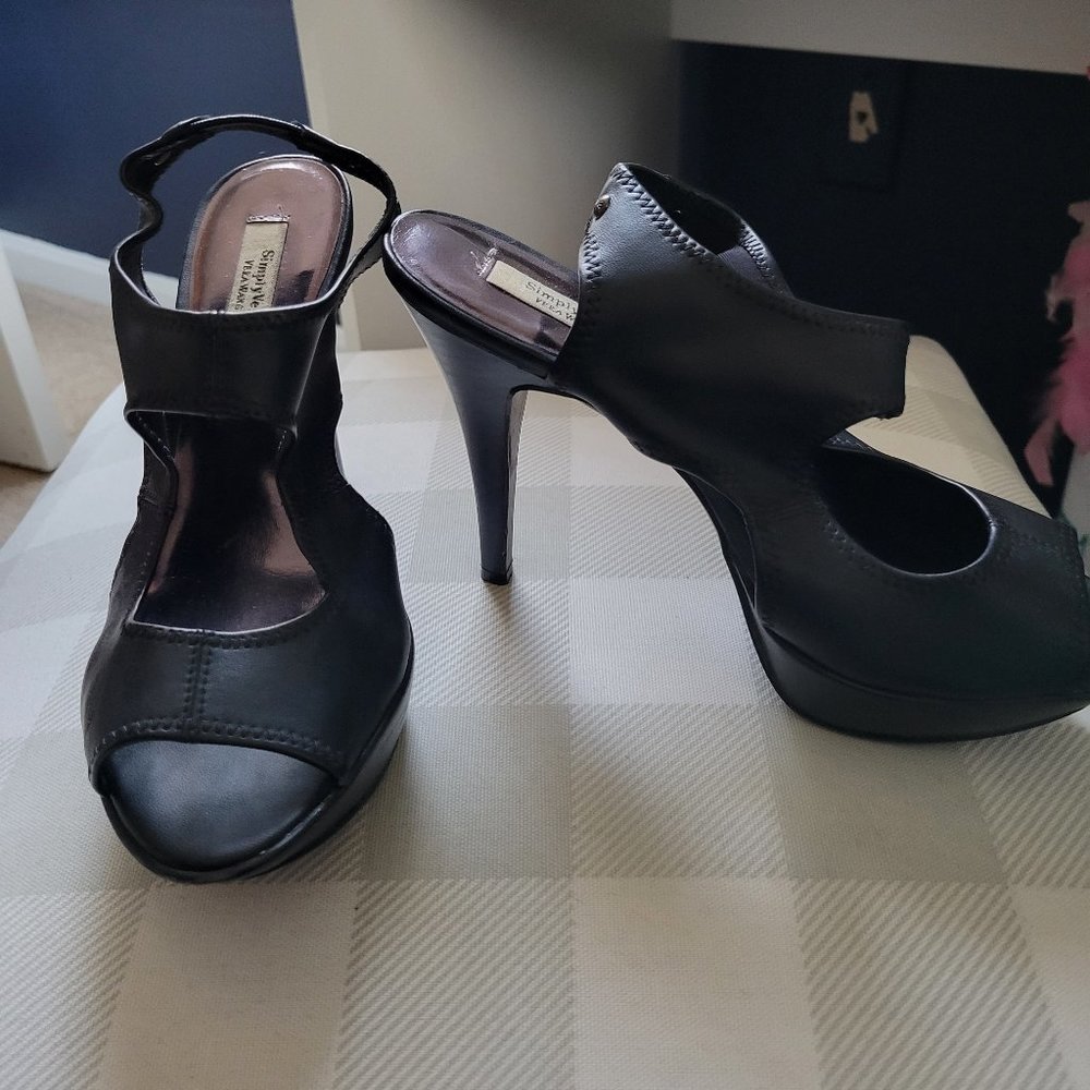 Vera Wang Size 7 Heels